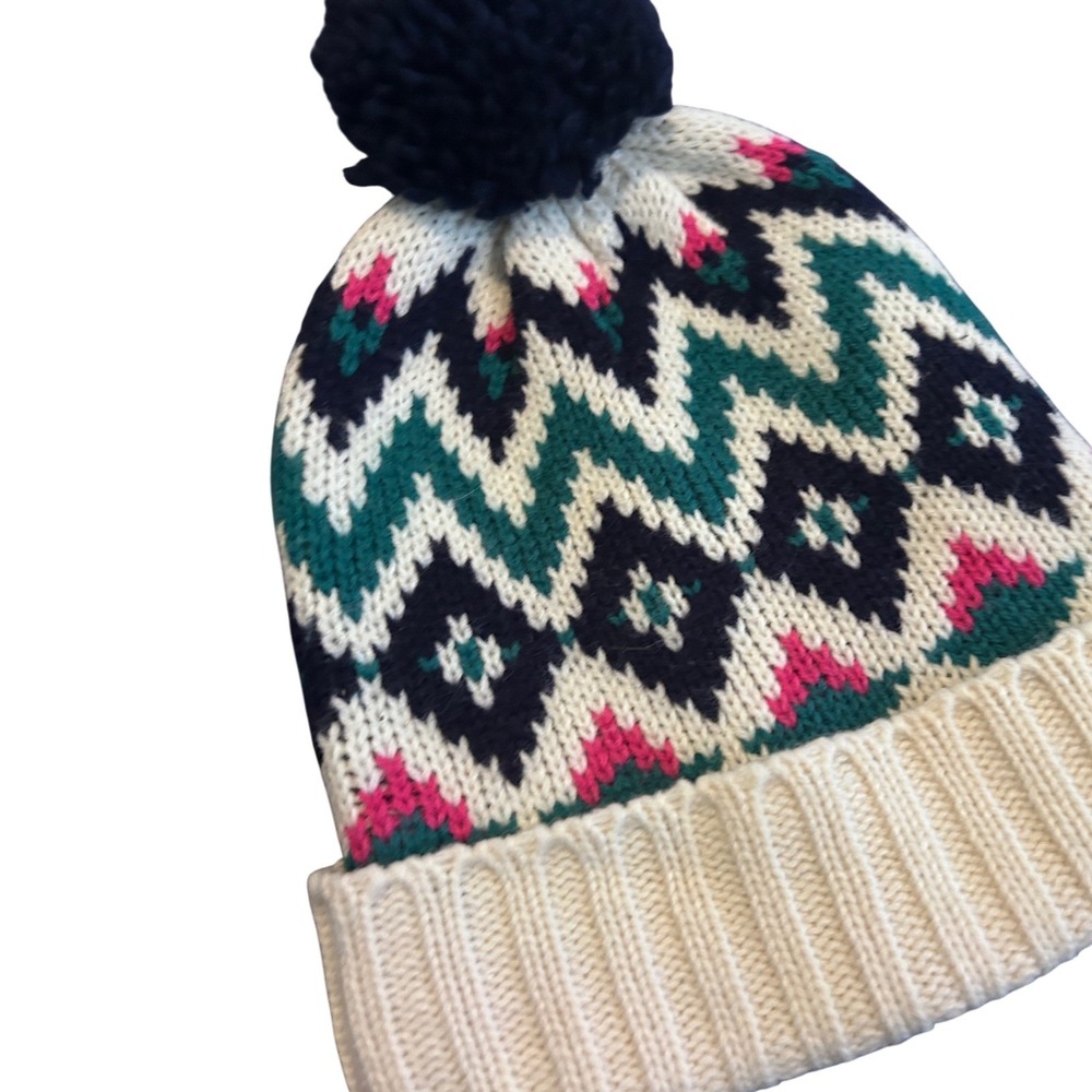 Old‎ Navy Winter Beanie Knit Hat Pom Pom Fair Isle Design One Size